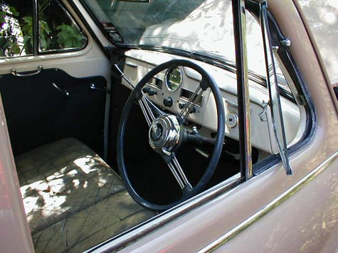 Austin A40 Somerset interior